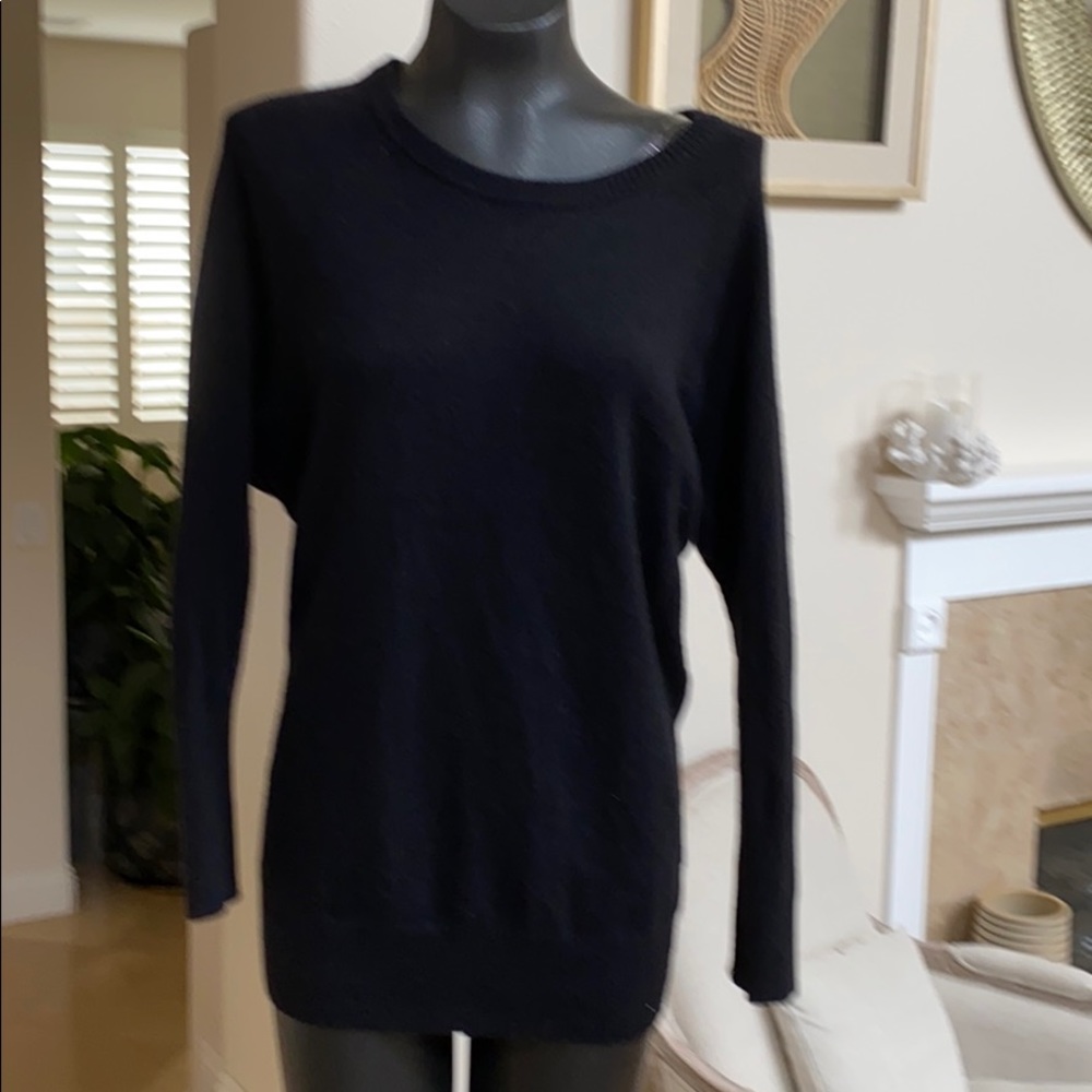 Used cashmere / wool sweater